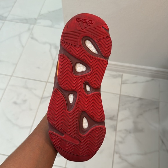 adidas Yeezy Boost 700 - Picture 5 of 5